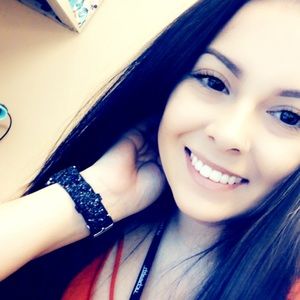 Meet your Posher, Samantha